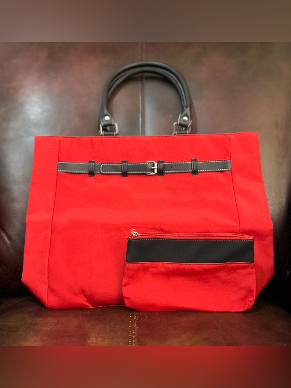*NWOT Allure Red Tote Bag Set